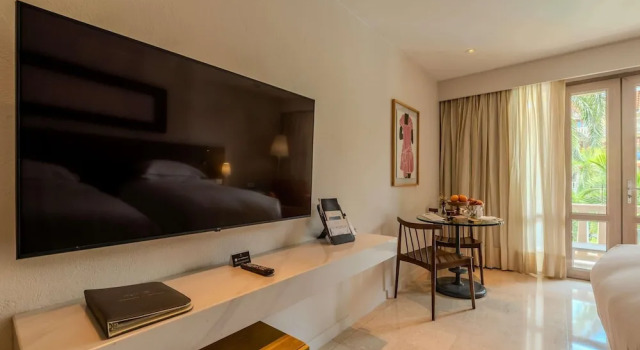 Двухместный номер Superior с балконом и с видом на бассейн Sofitel Legend Santa Clara Cartagena