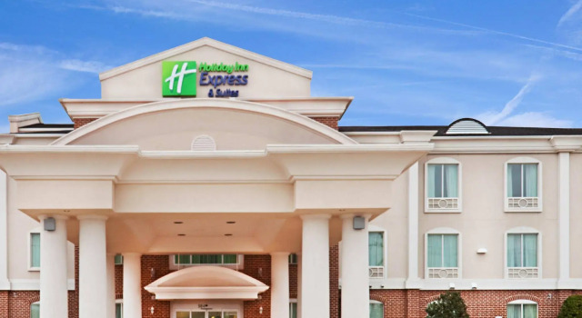 Holiday Inn Express & Suites Waxahachie by IHG