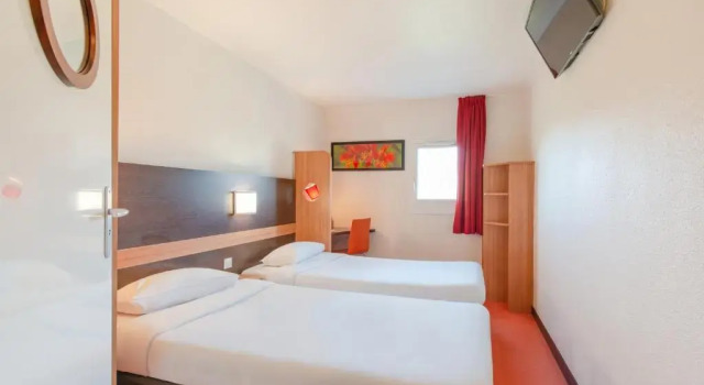 Двухместный номер Standard B&B HOTEL Cholet Nord