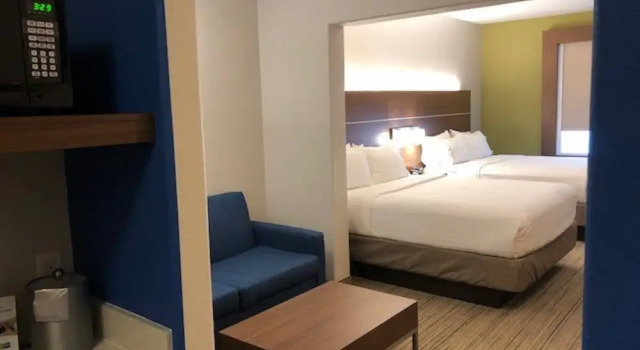 Четырёхместный люкс Holiday Inn Express & Suites Rio Grand by IHG