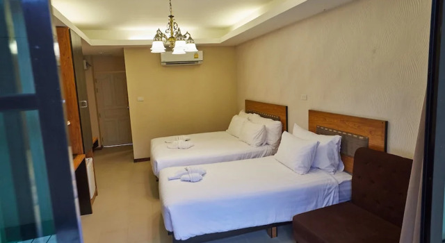 Трёхместный номер Standard c 1 комнатой с балконом Rapeepong Resort Nanthai