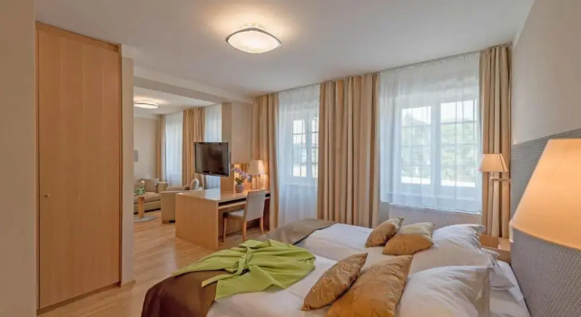 Полулюкс la pura women's health resort kamptal (отель для женщин)