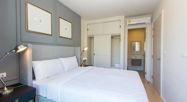 Dlux Condominium