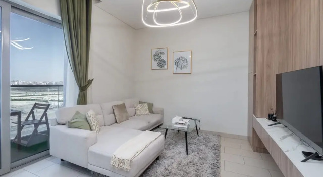 Lavish 2BR Apartment in Sobha Creek Vistas Reserve