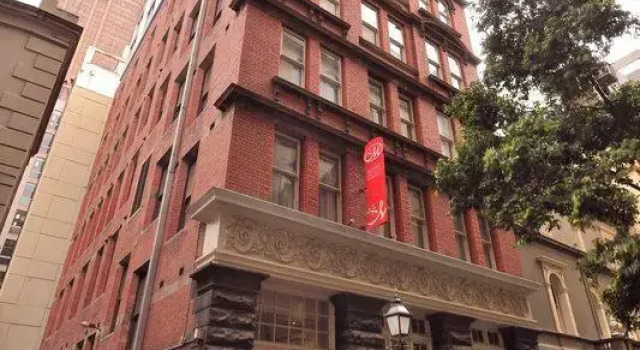 Двухместный номер Economy Metro Apartments on Bank Place
