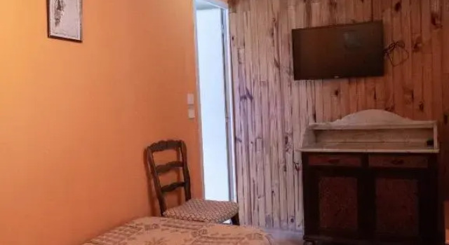 Пятиместный номер Standard Hotel Beau Rivage