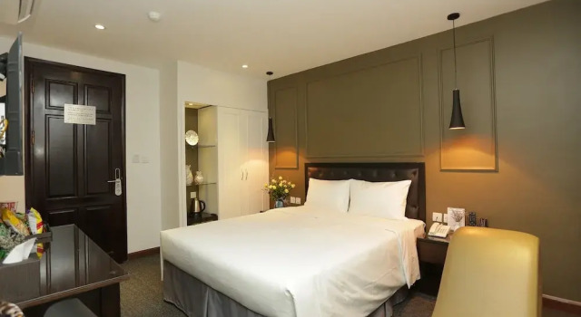 Двухместный номер Deluxe с балконом Adeline Hotel Hanoi