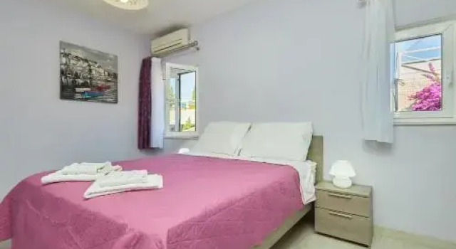 Apartments Kolorina