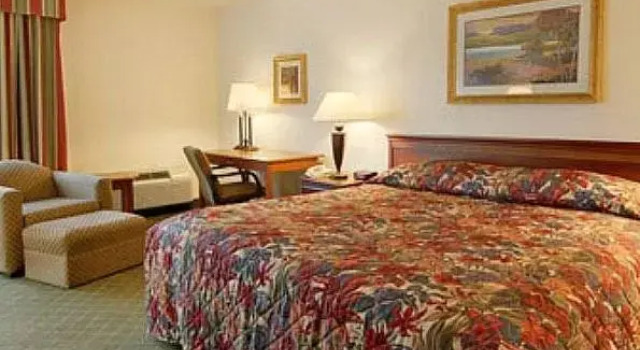 Двухместный люкс c 1 комнатой Quality Inn Conference Center Logansport