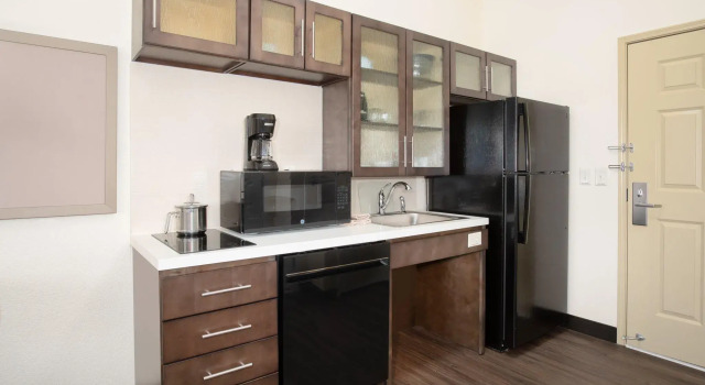 Двухместный люкс Candlewood Suites Cheyenne by IHG