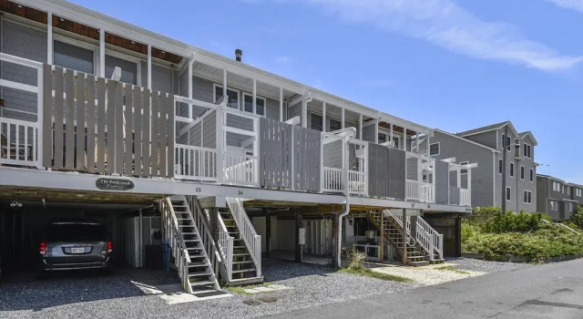 Atlantic Watergate 16 by Long & Foster