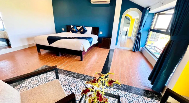 Полулюкс The Cuckoos Nest Hostel and Bar managed by Hoianese