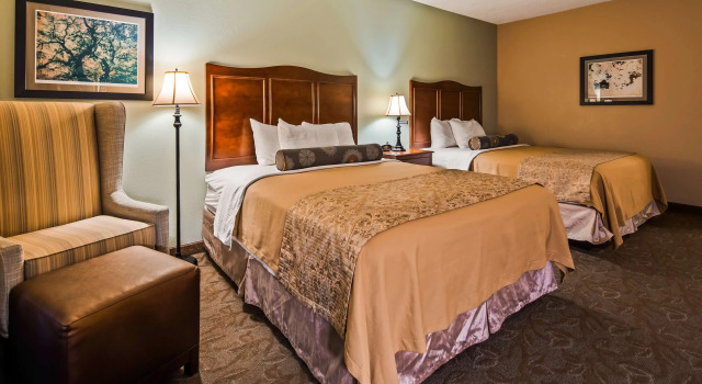 Четырёхместный номер Deluxe The Inn at Lewisburg, BW Signature Collection