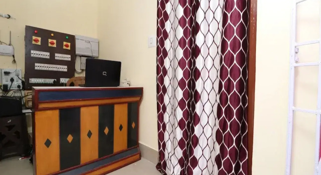 Trinayani Atithi Niwas By OYO Rooms, Prenota Hotel Hotel a Tarapith con colazione, Colazione