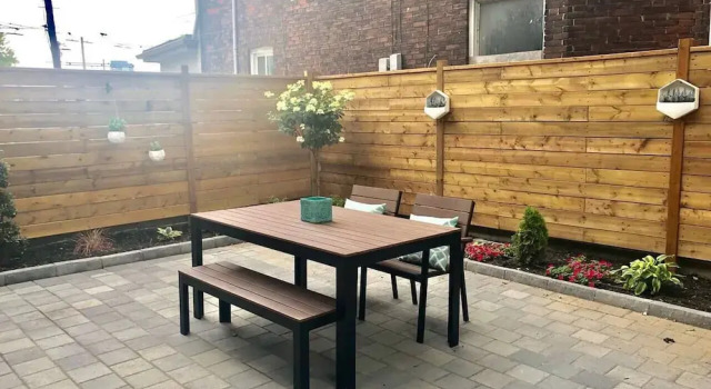 Newly Renovated Trendy Home with Private Terrace, Varaa Hotelli Toronto 