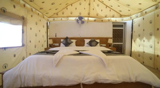 Sky Blue Desert Camp Jaisalmer, Boek Camping Campings & glamping in Rajasthan, Camping