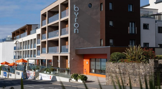 5 Putsborough - Luxury Apartment at Byron Woolacombe, only 4 minute walk to Woolacombe Beach!