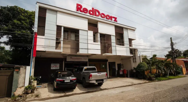 RedDoorz @ Downtown Bacolod