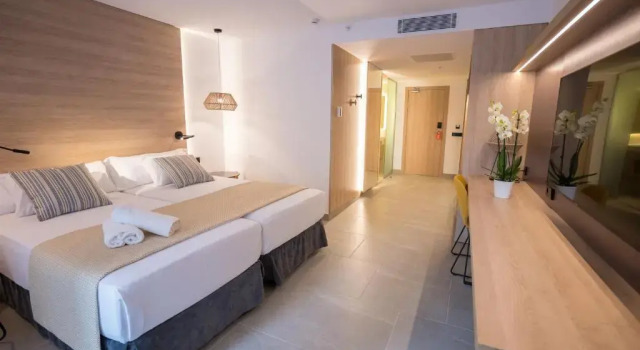Полулюкс Hotel Morlans Suites