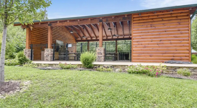 5 O'clock Somewhere 1 Bedroom Cabin by RedAwning, Забронировать Дом для отпуска Пиджен-Фордж Great Smoky Mountains National Park