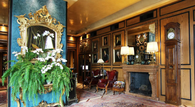 Hotel de la Ville Monza - Small Luxury Hotels of the World, Book Hotel Monza Lombardiet