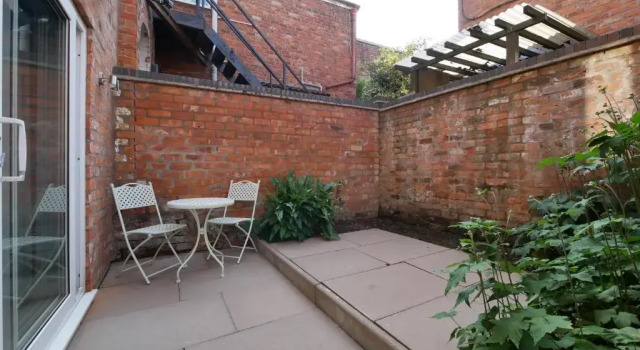 Crewe Short Lets 1 Victoria Court, Crewe