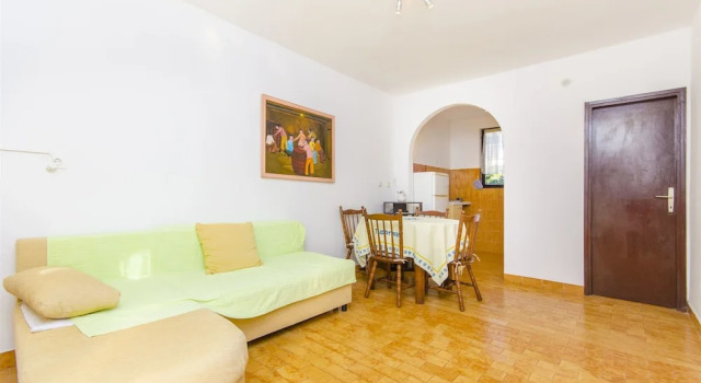 Apartment Ante