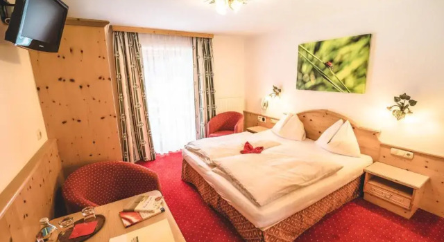 Двухместный номер Standard с балконом Hotel Metzgerwirt