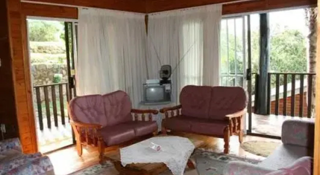 Бунгало Impala Niezel Lodge & Guest House
