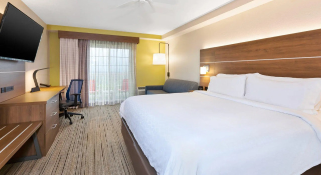 Двухместный номер Standard Holiday Inn Express Hotel & Suites Petoskey by IHG