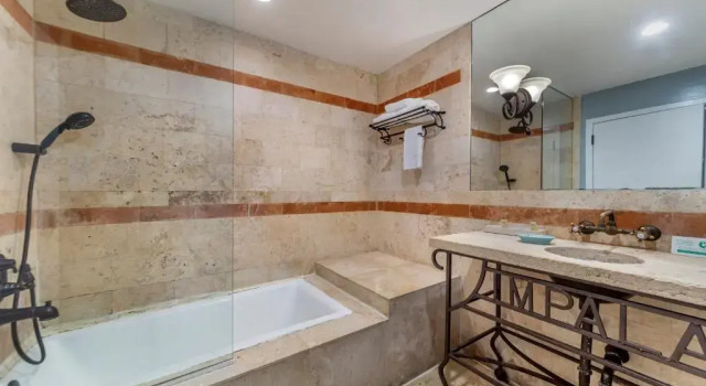 Четырёхместный номер Deluxe Kasa Impala Miami Beach