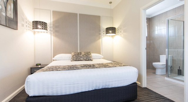 Comfort Inn Deakin Palms