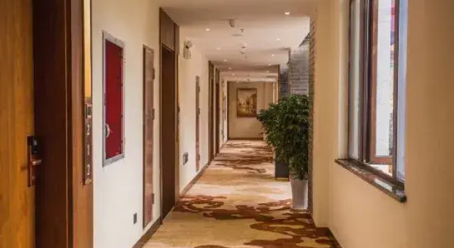 Dodo Jinyun Resort Hotel (Guiyang Tianhetan Branch), Забронировать Курортный отель Отели Хуаси с парковкой, Парковка
