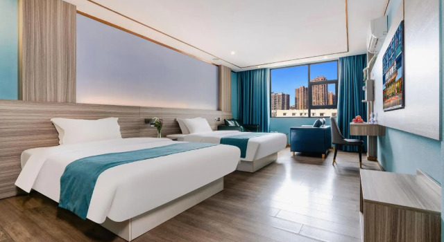 Guihe Yue Hotel(Guest World Plaza, Guigang High-speed Railway Station), Book Hotel Hotels in Guigang with Parking, Parking