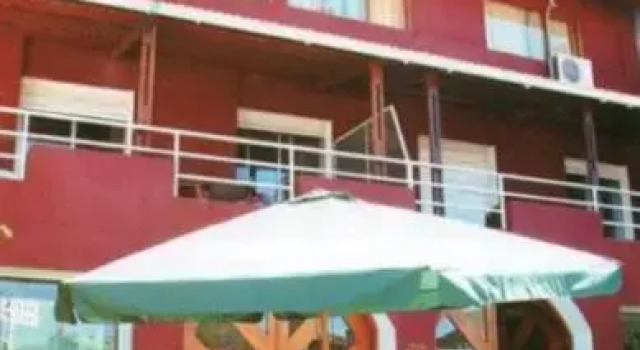 Hotel Verde Sol, Забронировать Отель Отели Вилья-Карлос-Пас с парковкой, рядом с Uruguay Bridge, Парковка