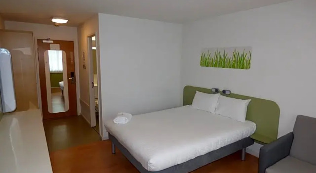 Семейный номер Classic Warrington Motel, J20 M6 Lymm Services
