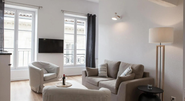 Chapeau rouge Beautiful apartment, Забронировать Апартаменты/квартира Апартаменты Бордо, рядом с Церковь Нотр-Дам, Апартаменты/квартира