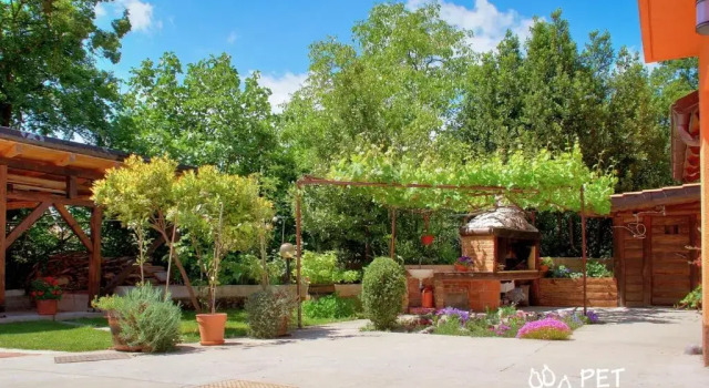 Коттедж Garden House