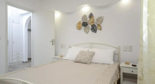 Полулюкс Birikos Hotel & Suites