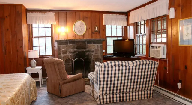 Chestnut Grove Village, Book Hotel Mountainhome 
