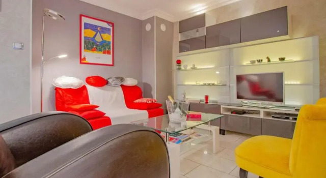 Appartement Troyes, 2 pièces, 2 personnes - FR-1-543-94, Забронировать Апартаменты/квартира Отели Труа с парковкой, рядом с Театр Madeleine, Парковка