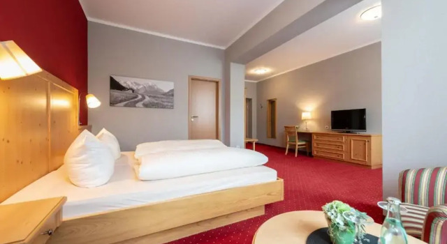 Полулюкс Hotel Vollmann