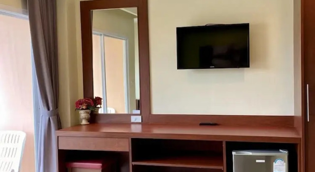Двухместный номер Superior с балконом Baan Sudarat Hotel