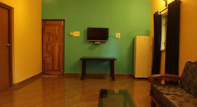 OYO 9211 Home Party Place 2 BHK Candolim, Prenota Hotel Hotel a Goa con parcheggio, Parcheggio