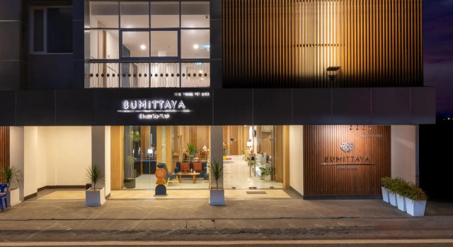 Sumittaya Chiangmai Hotel, Забронировать Отель Отели Чиангмай с завтраком, рядом с Wat Koo Tao, Завтраки