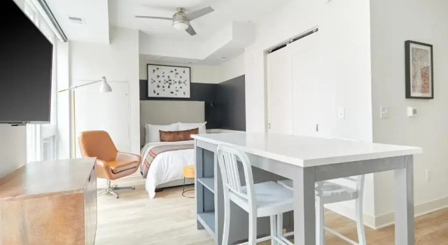 Студия Standard Sonder at Sora