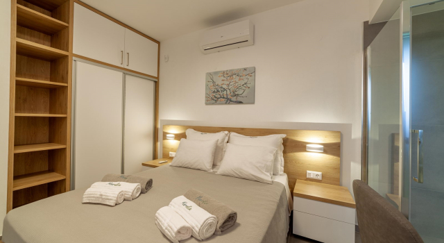 Merelia Luxury Villas - Olivia with Heated Pool