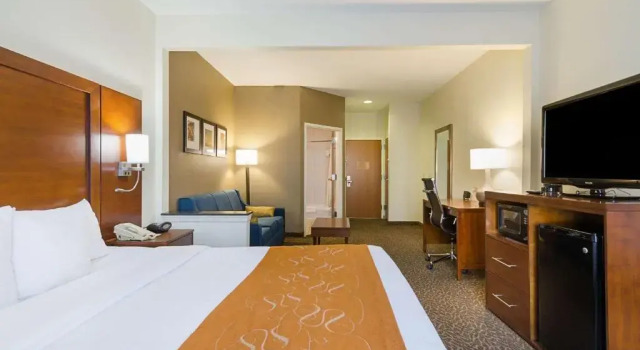 Люкс Quality Suites Springdale West I-49