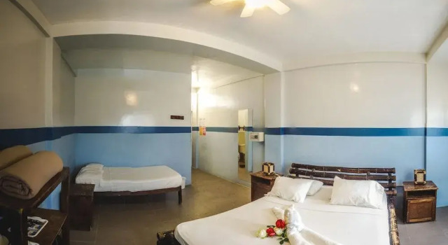 Loki del Mar, Book Hostel Mancora Piura