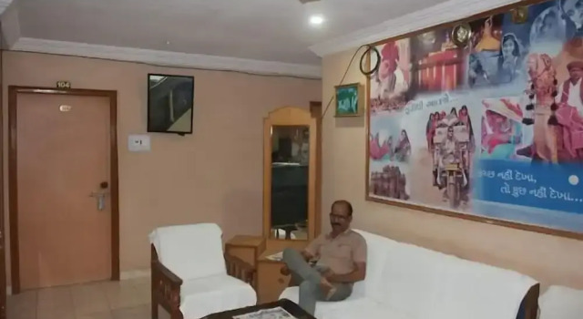 Hotel Prashant International, Buchen Sie Hotel Gandhidham Gujarat